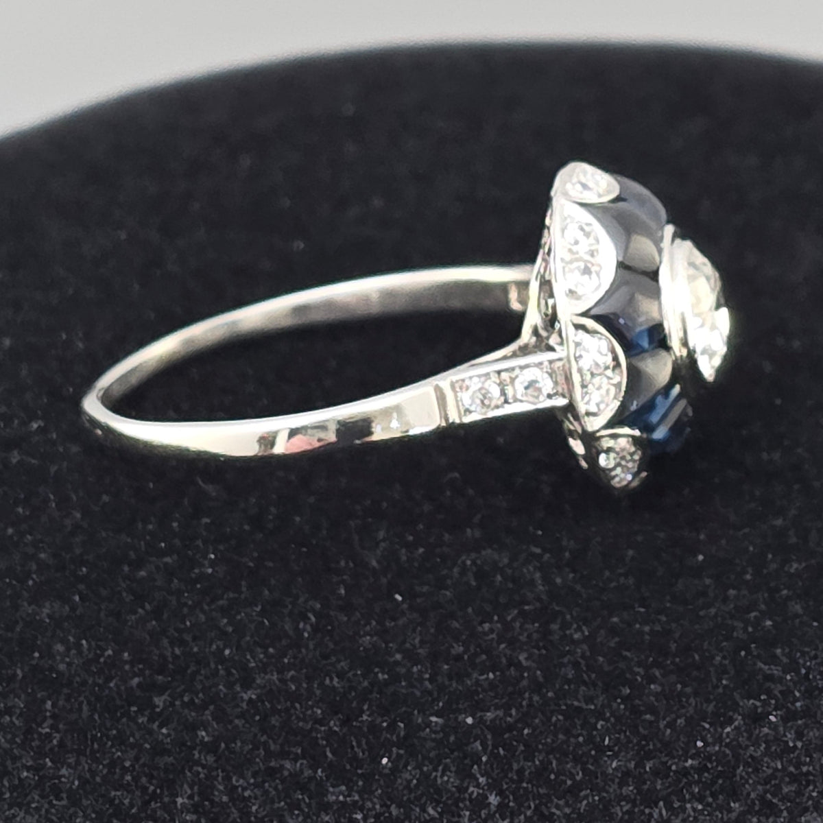 Art Deco Platinum Sapphire Diamond Ring
