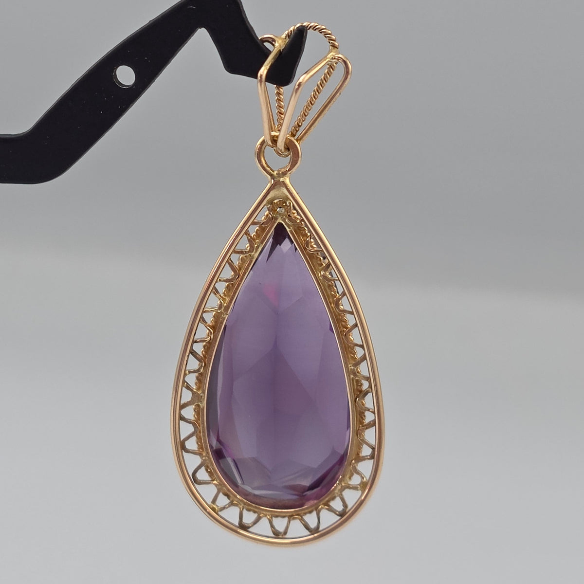 Yellow Gold Tear Pendant