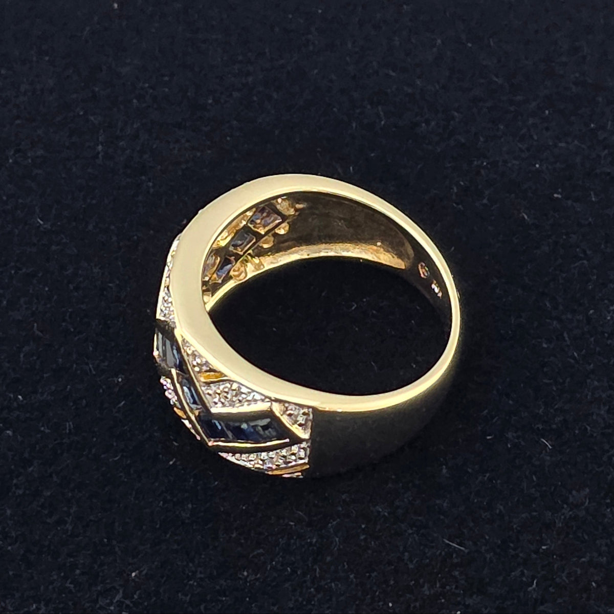 Yellow Gold Zig Zag Sapphire Band