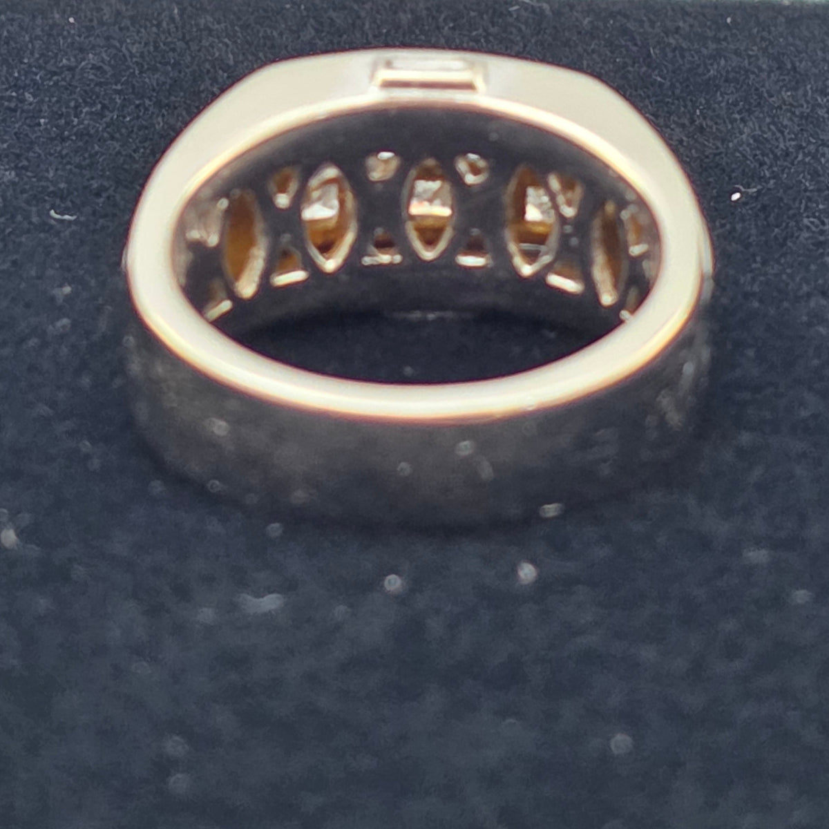 White Gold Invisible set Band