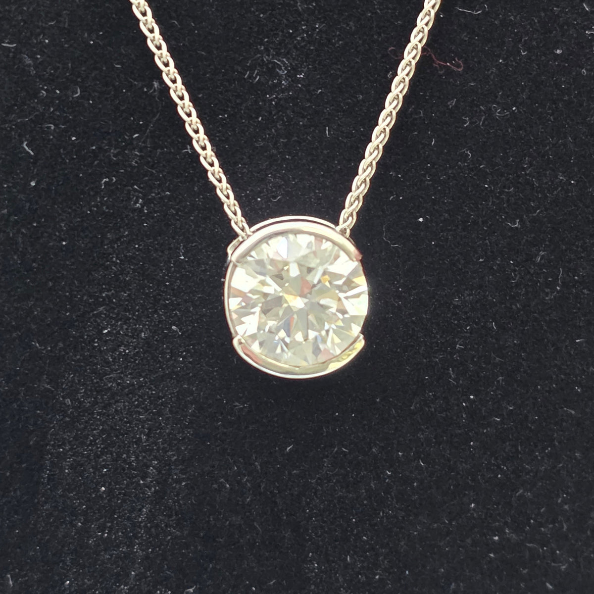 White Gold Solitaire Pendant with Chain