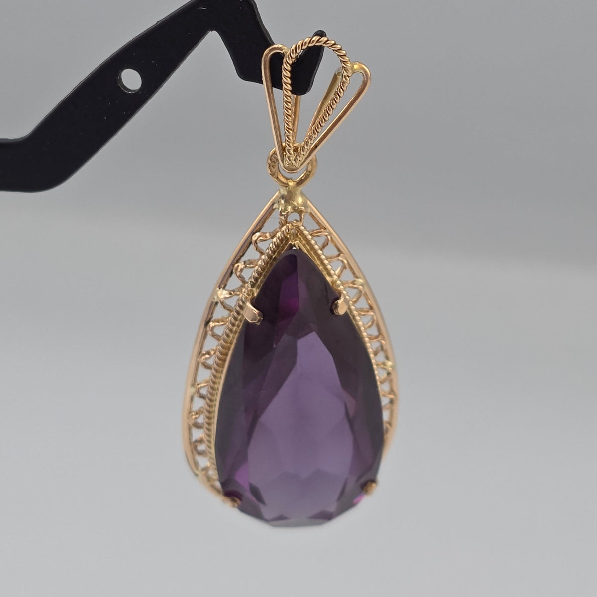 Yellow Gold Tear Pendant