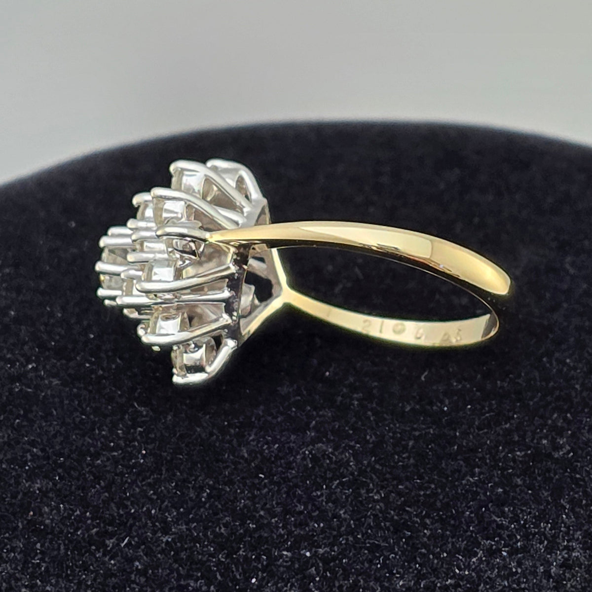 Two Tone Cluster Ring