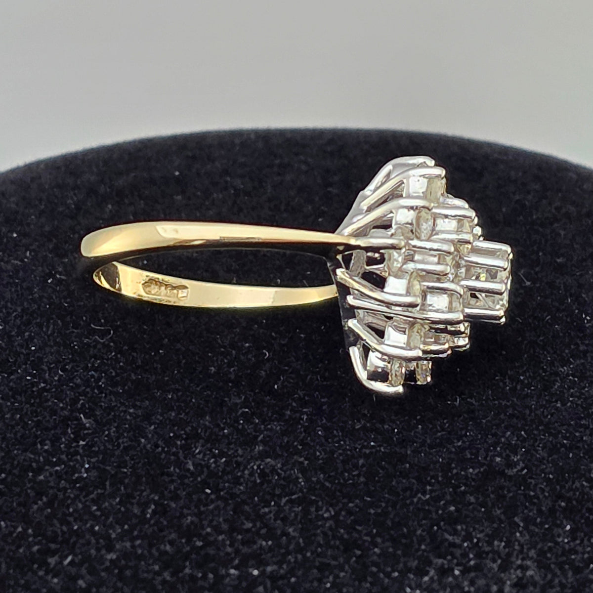 Two Tone Cluster Ring